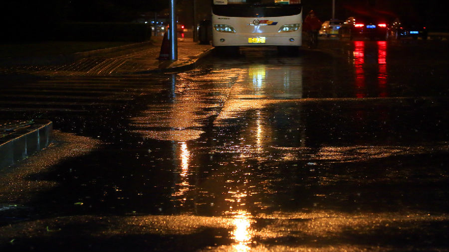 最近为啥多夜雨听听专家怎么说