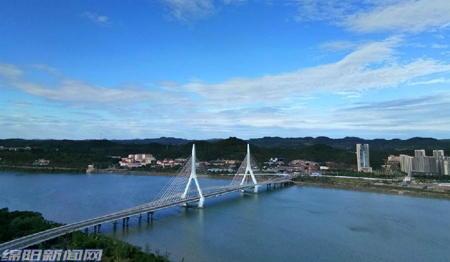 绵阳全面推行"河长制",实现"天蓝,地绿,水静"