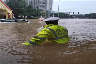 持续降雨导致我市多地受灾  可能发生建国以来最大洪水
